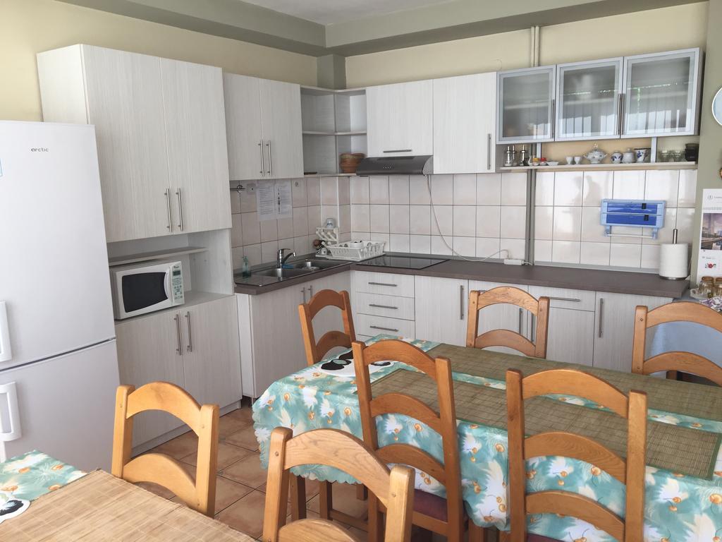Pensiunea Alis Călimăneşti Exterior foto